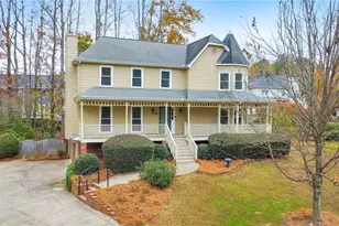 2581 Oak Village Pl NE, Marietta, GA 30062 - Photo 10