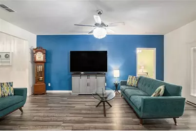 609 Bentwater Way, Hoschton, GA 30548 - Photo 6