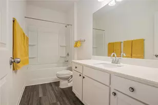 609 Bentwater Wy, Hoschton, GA 30548 - Photo 16