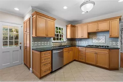 561 Peachtree Battle Avenue NW, Atlanta, GA 30305 - Photo 12