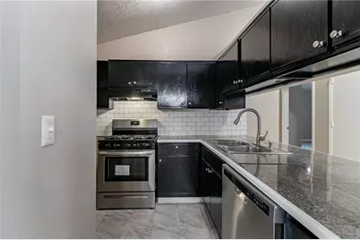 2654 Laurel View Drive, Snellville, GA 30039 - Photo 8