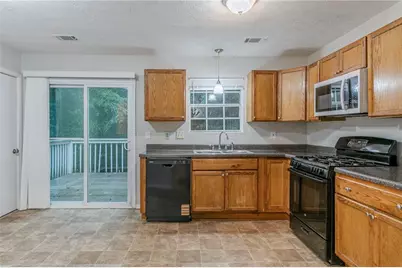 4634 Garden Hills Drive, Stone Mountain, GA 30083 - Photo 10