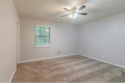 2045 Scarbrough Drive, Stone Mountain, GA 30088 - Photo 20