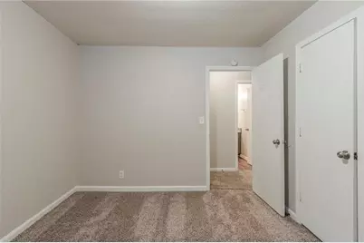 2045 Scarbrough Drive, Stone Mountain, GA 30088 - Photo 16