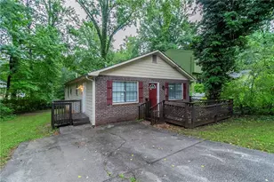 2045 Scarbrough Dr, Stone Mountain, GA 30088 - Photo 2