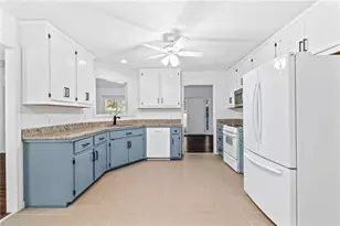 204 Red Fox Ct, Canton, GA 30114 - Photo 14