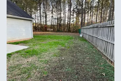 17 Carey Court, Grantville, GA 30220 - Photo 8