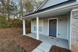 17 Carey Ct, Grantville, GA 30220 - Photo 2