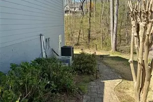 415 Holland Springs Dr, Powder Springs, GA 30127 - Photo 4