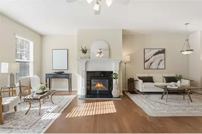 1186 Ridenour Boulevard NW #5, Kennesaw, GA 30152 - Photo 4