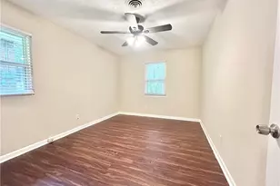 6450 Raymond Dr, Union City, GA 30291 - Photo 6