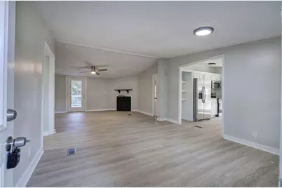 137 Wendy Hill Road SE, Calhoun, GA 30701 - Photo 4
