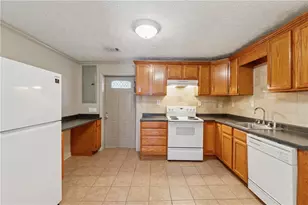 3510 Riviera Dr, Cumming, GA 30041 - Photo 14