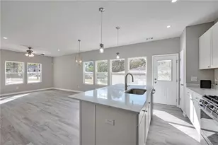 2698 Mango Cir NW, Atlanta, GA 30318 - Photo 16