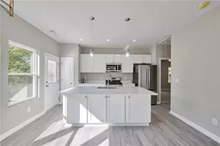 2698 Mango Cir NW, Atlanta, GA 30318 - Photo 10