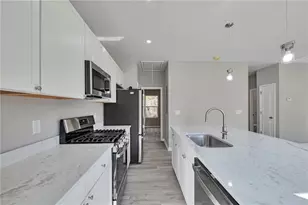 2698 Mango Cir NW, Atlanta, GA 30318 - Photo 12