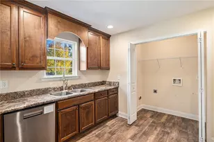 4149 Meadow Point Dr, Gillsville, GA 30543 - Photo 12