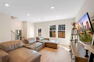 305 Cobalt Dr, Fayetteville, GA 30214 - Photo 2