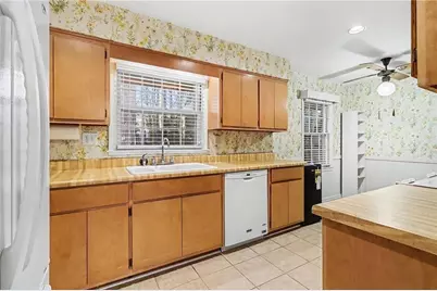 1777 Rosalind Drive NE, Atlanta, GA 30329 - Photo 6
