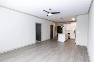 1000 Ashwood Pkwy, Dunwoody, GA 30338 - Photo 10