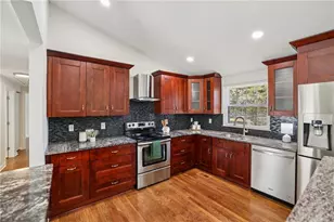 10405 Meadow Crest Ln, Alpharetta, GA 30022 - Photo 14