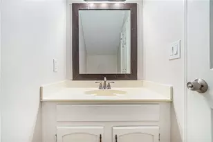 2001 Hunters Cove Dr, Lawrenceville, GA 30044 - Photo 16