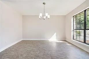 2001 Hunters Cove Dr, Lawrenceville, GA 30044 - Photo 8