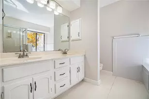 2001 Hunters Cove Dr, Lawrenceville, GA 30044 - Photo 24