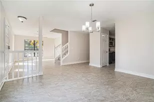 2001 Hunters Cove Dr, Lawrenceville, GA 30044 - Photo 10