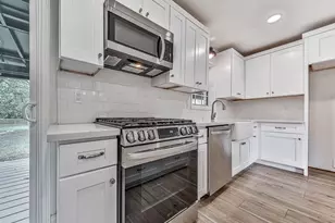 421 Creek Valley Dr, Woodstock, GA 30188 - Photo 12