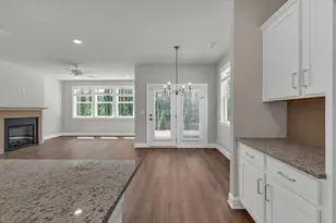 2412 Malster Ln, Lawrenceville, GA 30043 - Photo 10