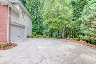 3445 Lake Seminole Dr, Buford, GA 30519 - Photo 4