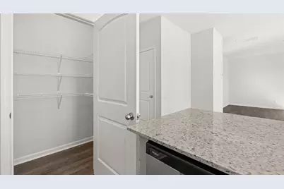 8224 Elkhorn Drive, Fairburn, GA 30213 - Photo 10