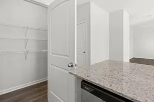 8224 Elkhorn Dr, Fairburn, GA 30213 - Photo 10