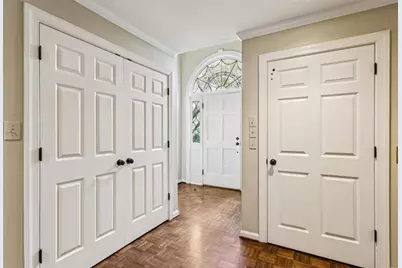 19 Mooregate Square, Atlanta, GA 30327 - Photo 8