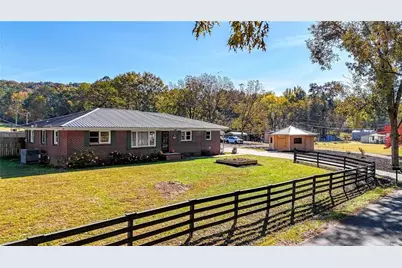 202 Peachtree Street, Fairmount, GA 30139 - Photo 2