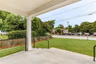 1328 Gus Thornhill Jr Dr, East Point, GA 30344 - Photo 6