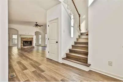 30 Camden Circle, Newnan, GA 30265 - Photo 8