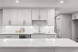 4942 Lakeland Woods Ct, Dunwoody, GA 30338 - Photo 24