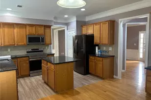 815 Earlham Dr, Suwanee, GA 30024 - Photo 8