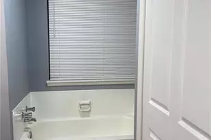 5391 Kelleys Mill Cir, Stone Mountain, GA 30088 - Photo 10