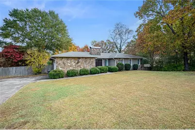 127 Windsor Drive, Calhoun, GA 30701 - Photo 1