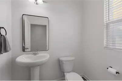 300 Hyde Park, Winder, GA 30680 - Photo 4