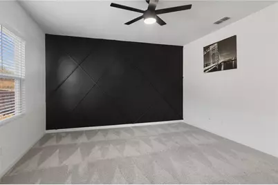 300 Hyde Park, Winder, GA 30680 - Photo 8