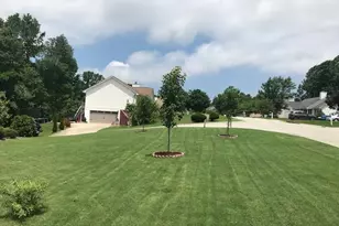 4086 Parks Rd, Flowery Branch, GA 30542 - Photo 2