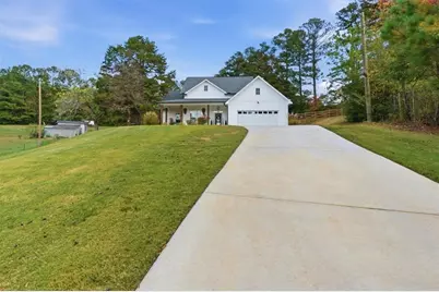 218 Newtown Road NE, Calhoun, GA 30701 - Photo 4