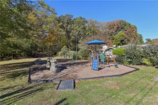 1876 Balmoral Road SE, Smyrna, GA 30080 - Photo 36