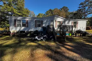 327 Steele Dr, Hampton, GA 30228 - Photo 1