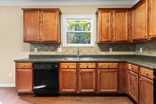 1002 Gather Dr, Lawrenceville, GA 30043 - Photo 10