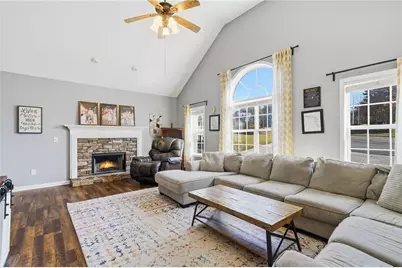 364 S Woods Court, Jasper, GA 30143 - Photo 2